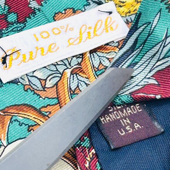 Vintage 90s Pure Silk Red Maroon Yellow Lion Tiger Print Necktie - Picture 5 of 6